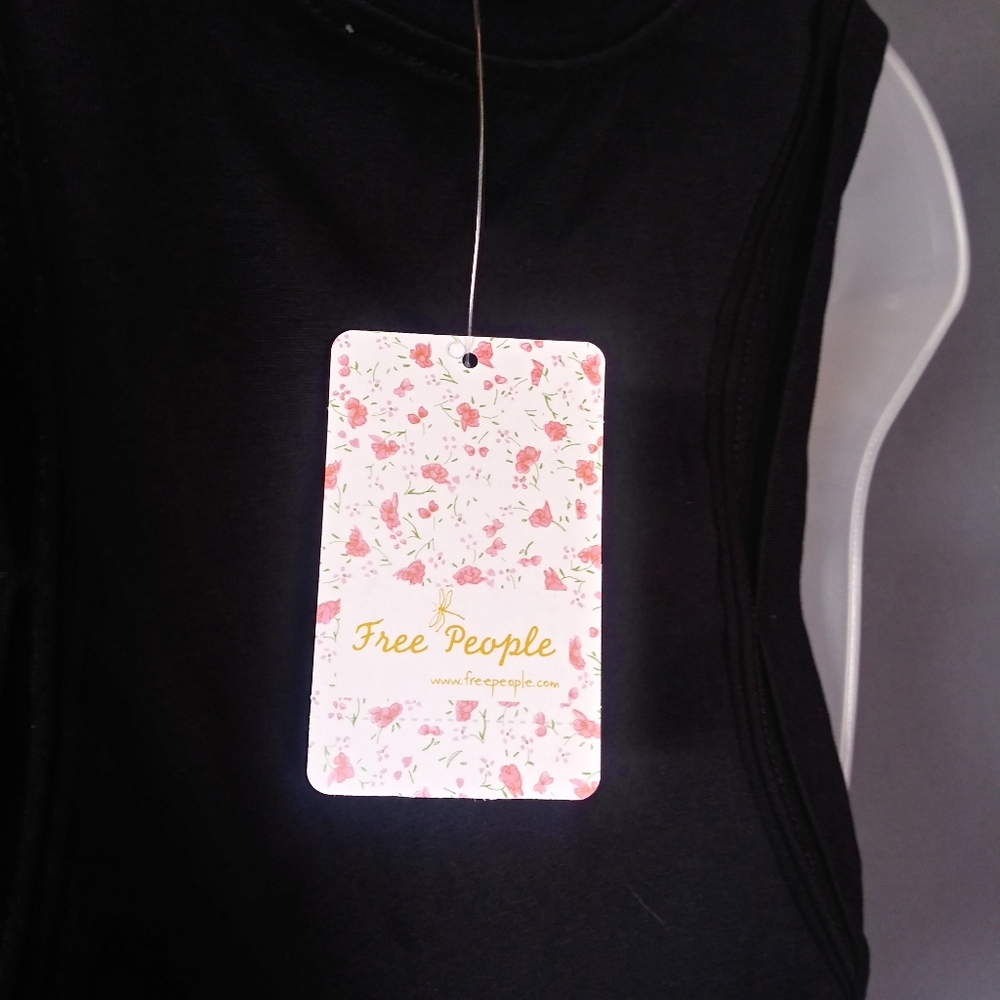 Free People V-neck top medium - Picture 7 of 8